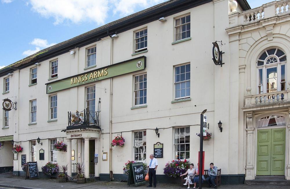 Kings Arms Hotel By Greene King Inns เวสเตอรัม ภายนอก รูปภาพ