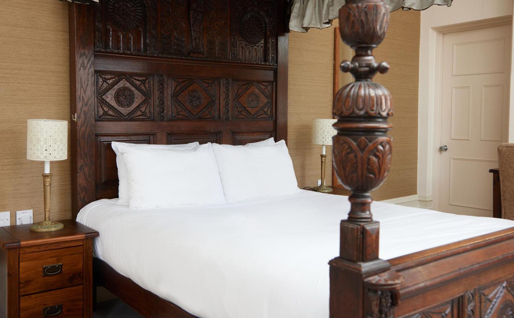 Kings Arms Hotel By Greene King Inns เวสเตอรัม ภายนอก รูปภาพ