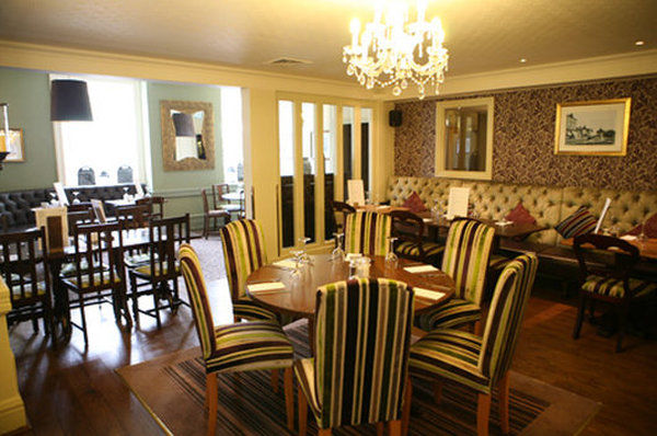 Kings Arms Hotel By Greene King Inns เวสเตอรัม ร้านอาหาร รูปภาพ