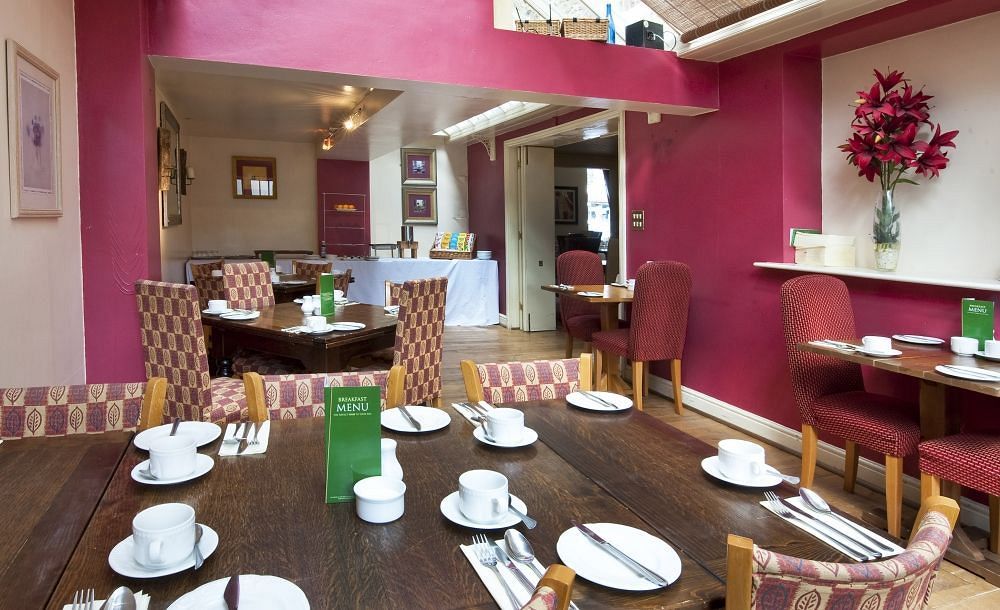 Kings Arms Hotel By Greene King Inns เวสเตอรัม ภายนอก รูปภาพ