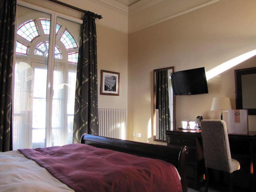 Kings Arms Hotel By Greene King Inns เวสเตอรัม ภายนอก รูปภาพ